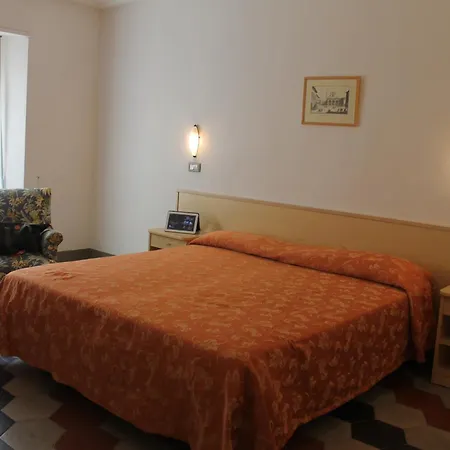 Hotel Croce Di Savoia