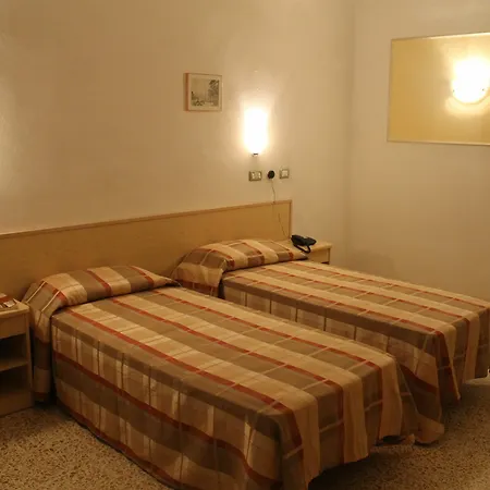 Croce Di Savoia 3*